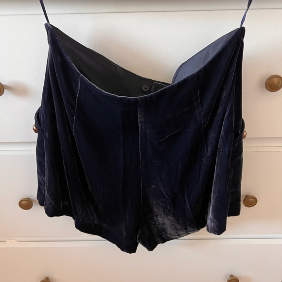 Intermix High Waisted Shorts - Picture 3 of 3